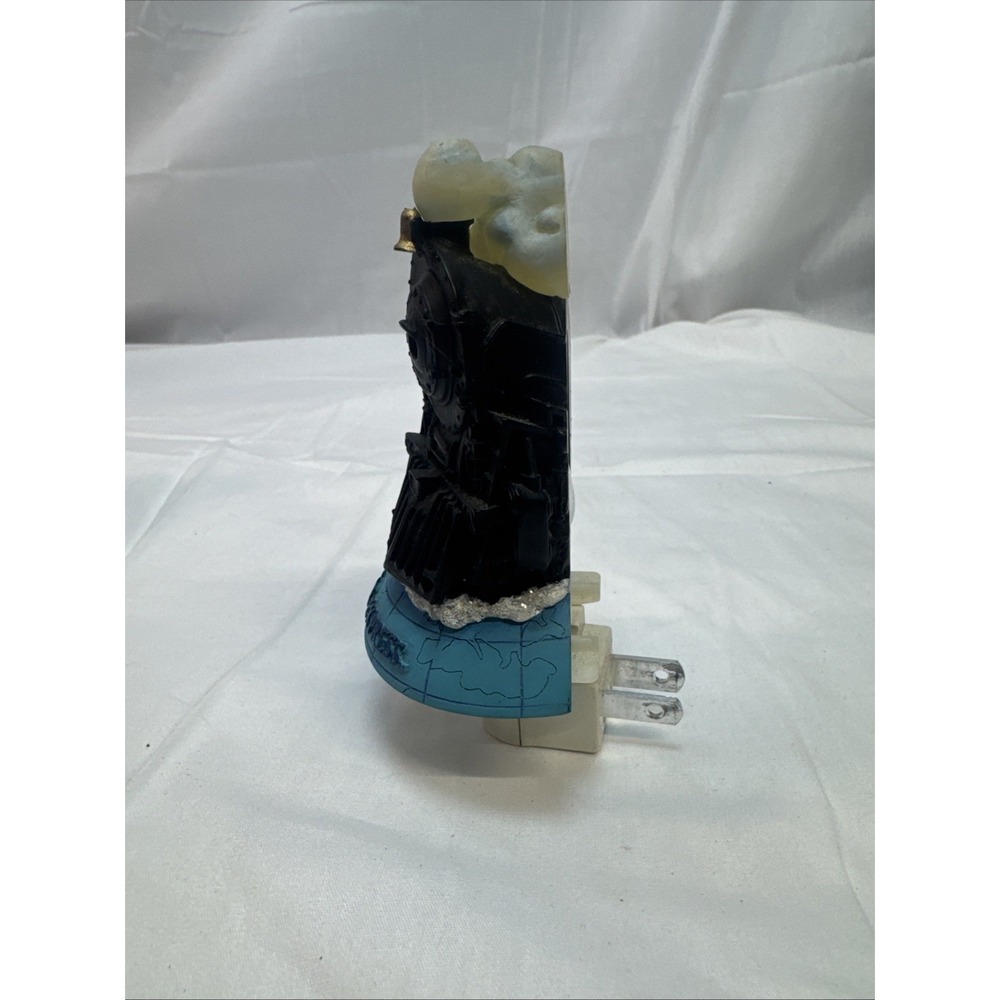 The Polar Express Night Light Cover Hallmark Christmas Decoration - Picture 2 of 6